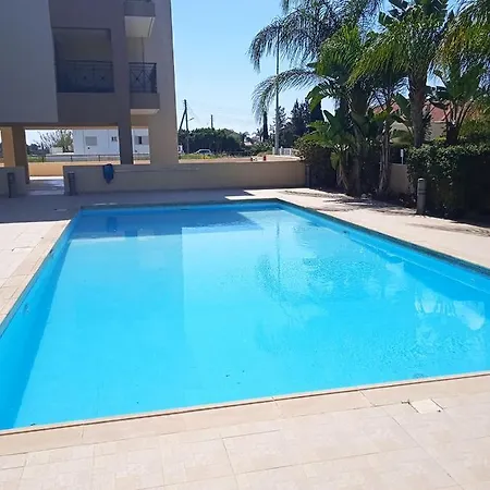 Apartamento Cosy One Bedroom Apartment With Communal Pool *