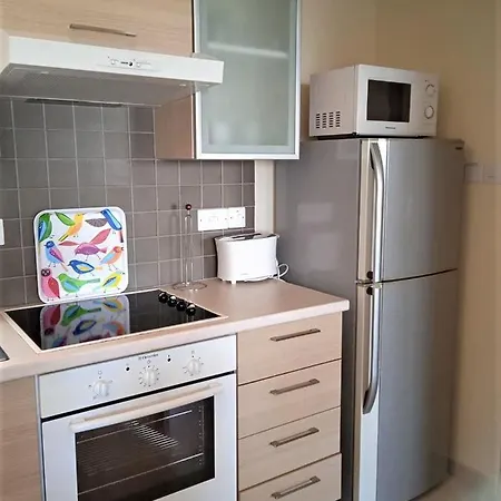 Cosy One Bedroom Apartment With Communal Pool * Kiti